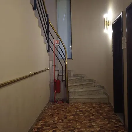 Karma @ Cadorna מילאנו